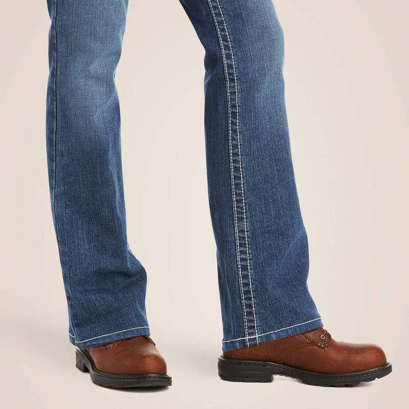 FR DuraStretch Entwined Boot Cut Jean 02