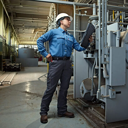 FR Stretch DuraLight Canvas Stackable Straight Leg Pant Lifestyle