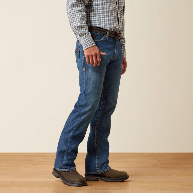 FR M4 Relaxed Basic Boot Cut Jean 01