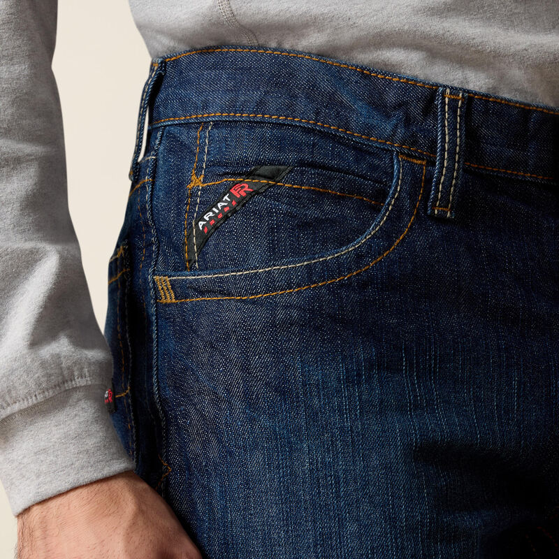 FR M4 Relaxed Basic Boot Cut Jean 01