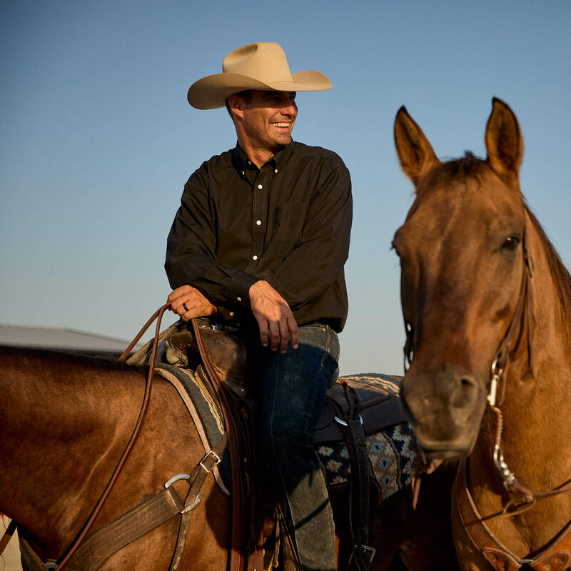 Wrinkle Free Solid Classic Fit Shirt Lifestyle